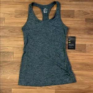 Nike women’s xs dry fit tank